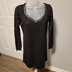 Comptoir Des Cotonniers Elegant Black V-Neck Dress